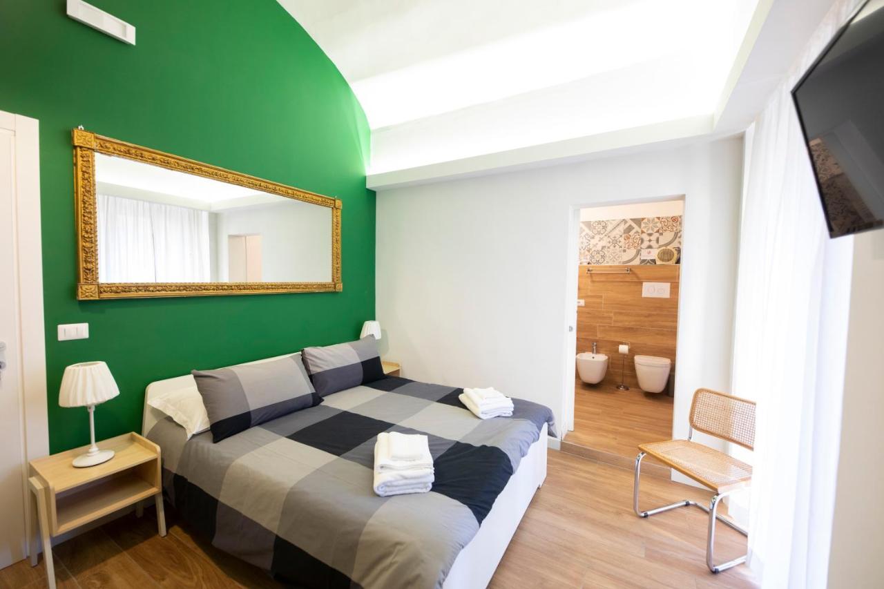 Uzeda Inn Apartment Катания Экстерьер фото